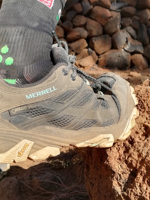 trakks merell specialiste running trail outdoor