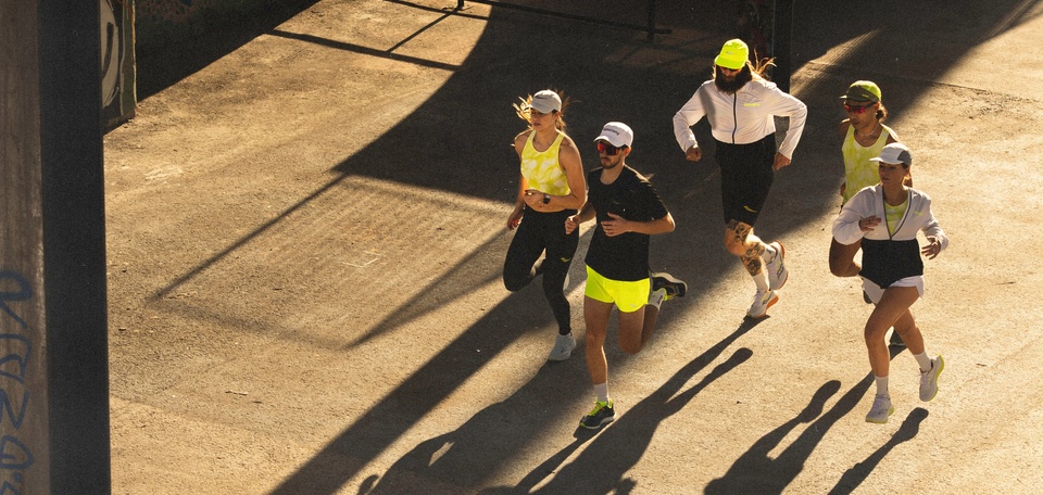 saucony_trakks_testing_shoes_shakeoutrun_plaquescarbones